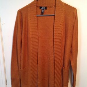 Chestnut cardigan with pockets